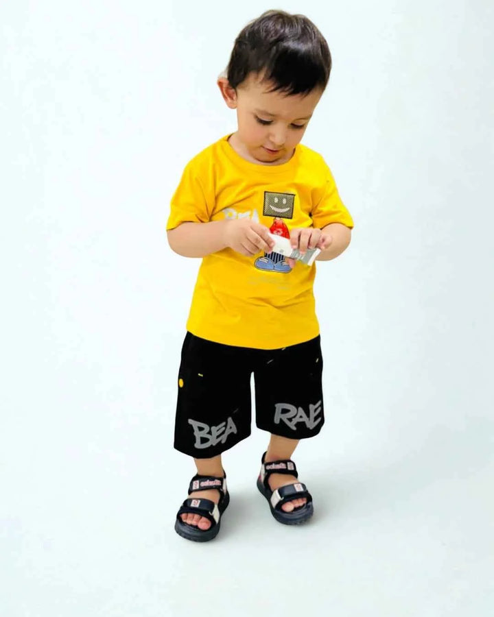 Boys' T-Shirt & Cargo Shorts Set – Stylish & Comfortable Outfit