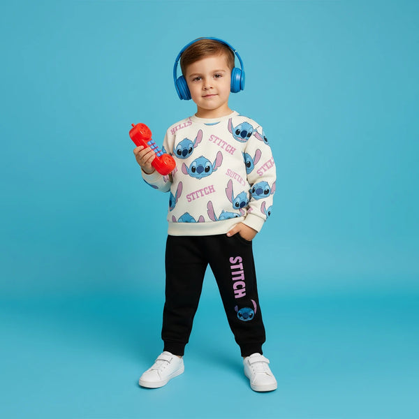 2-piece sweatshirt and joggers set.