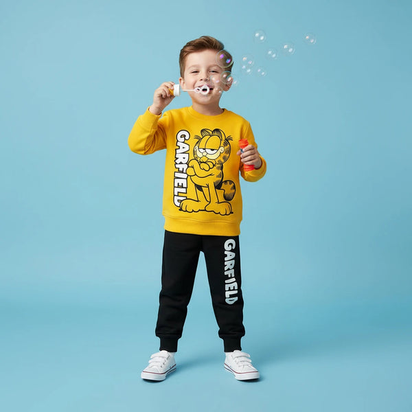 Garfield Sweatshirt & Jogger Set.